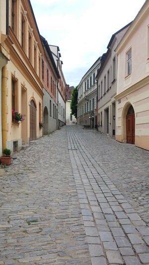 Hebe Bild 30 entlang der Bikemap-Route "Hardegg, Kaja + Znojmo" hervor
