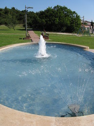 Hebe Bild 8 entlang der Bikemap-Route "Roundtrip Kamenjak only 39 km" hervor