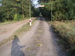 Hebe Bild 9 entlang der Bikemap-Route "Ceglédbercel-Budai út-Cegléd-Csemő-Hantháza-Pusztavacs-Dánszentmiklós-Albertirsa-Bercelcity" hervor
