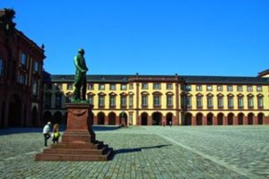 Hebe Bild 3 entlang der Bikemap-Route "38_Eberbach – Heidelberg – Mannheim" hervor