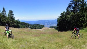 Punto saliente 1 lungo il percorso Bikemap "Črno jezero"