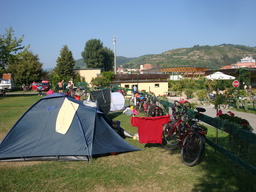 Hebe Bild 8 entlang der Bikemap-Route "Donauradweg: Passau-Budapest" hervor