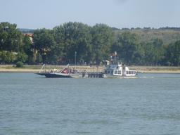 Hebe Bild 19 entlang der Bikemap-Route "Donauradweg: Passau-Budapest" hervor