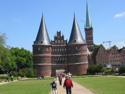 Hebe Bild 7 entlang der Bikemap-Route "Ratzeburger See - Wakenitz - Lübeck - Ratzeburg" hervor