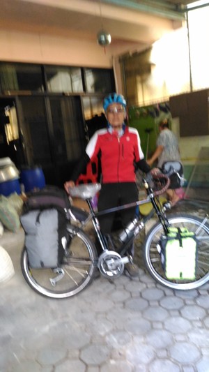 Hebe Bild 2 entlang der Bikemap-Route "Rit to Sathorn" hervor