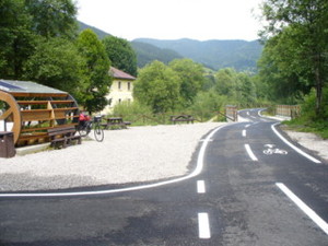 Hebe Bild 9 entlang der Bikemap-Route "Bicyklovačka 2014 - 382 km/ 3370hm" hervor