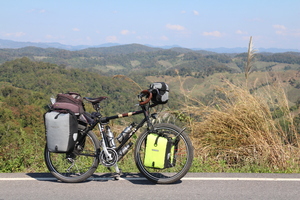 Hebe Bild 11 entlang der Bikemap-Route "เชียงกลาง-ห้วยโกร๋น" hervor