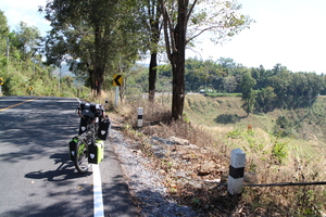 Hebe Bild 8 entlang der Bikemap-Route "เชียงกลาง-ห้วยโกร๋น" hervor