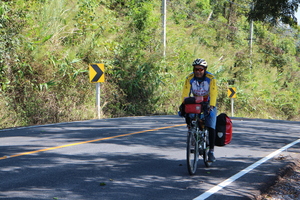 Hebe Bild 6 entlang der Bikemap-Route "เชียงกลาง-ห้วยโกร๋น" hervor