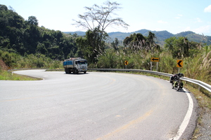 Hebe Bild 9 entlang der Bikemap-Route "เชียงกลาง-ห้วยโกร๋น" hervor