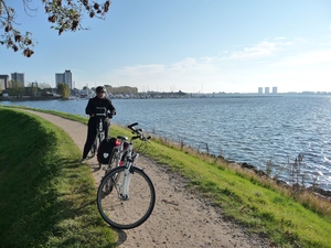 Hebe Bild 1 entlang der Bikemap-Route "Fehmarn Leuchtturmrunde 14.10.2013" hervor