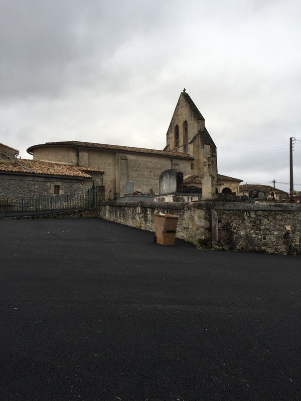 bike tour through Guillac
