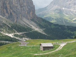 Hebe Bild 2 entlang der Bikemap-Route "Sella Ronda" hervor