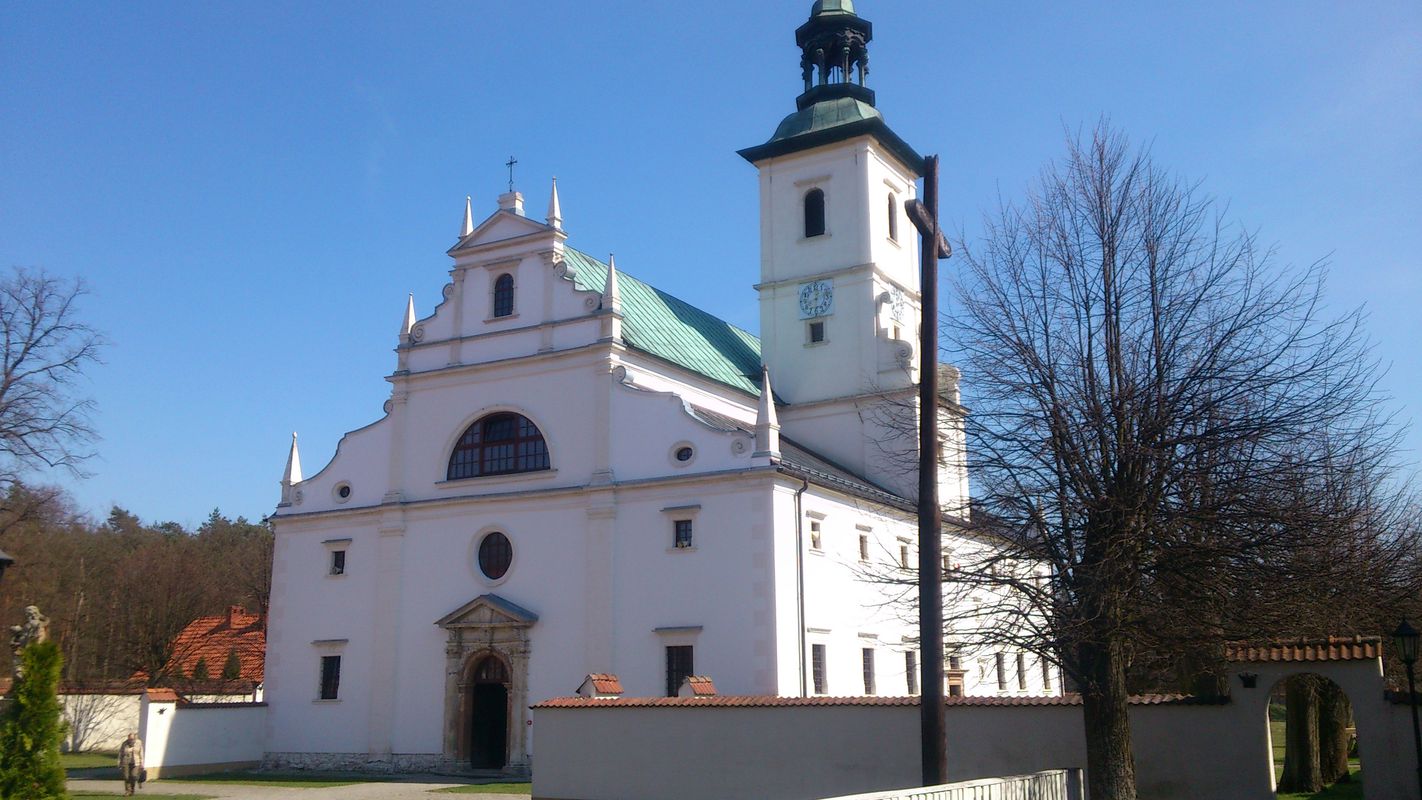 PUSTELNIA ZŁOTEGO LASU