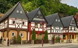 Hebe Bild 25 entlang der Bikemap-Route "Prague-Dresden" hervor