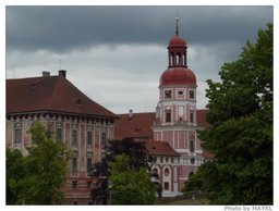 Hebe Bild 10 entlang der Bikemap-Route "Prague-Dresden" hervor