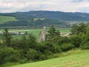 Highlight 3 along the Bikemap route "Hradné pozostatky súľovských hôr (ťažká) mediamatika" Highlight 3 along the Bikemap route "Hradné pozostatky súľovských hôr (ťažká) mediamatika"