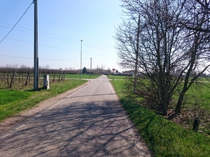 Hebe Bild 8 entlang der Bikemap-Route "I. Bike Tour from Montebelluna to Ponzano Veneto" hervor