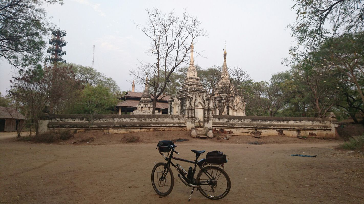 bike tour through Nyaung-U