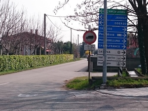 Hebe Bild 17 entlang der Bikemap-Route "1. Bike tour from Ponte della Priula to Catena di Villorba" hervor