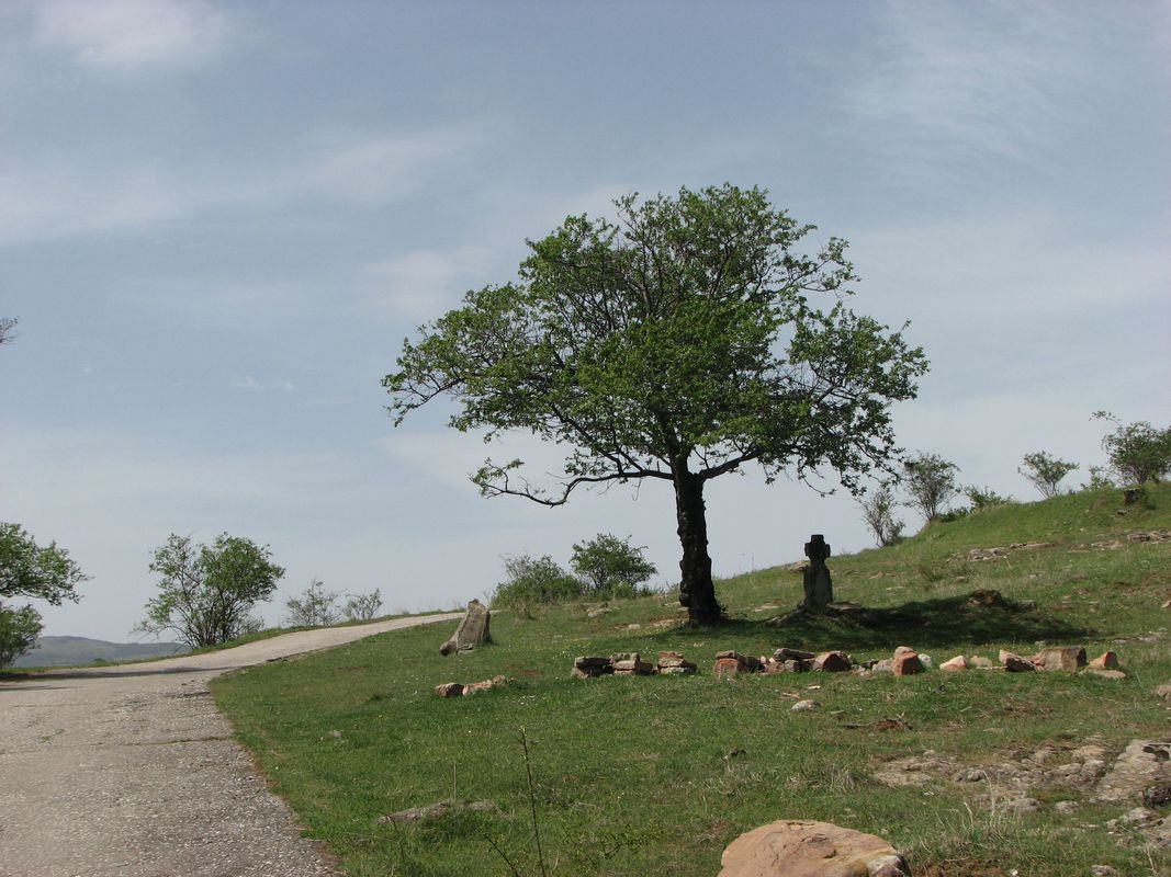 Гара Лакатник - вр. Потока - х. Тръстеная - с. Бов - с. Лакатник