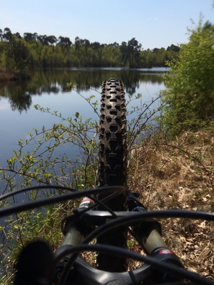 Hebe Bild 1 entlang der Bikemap-Route "ride through Tilburg" hervor