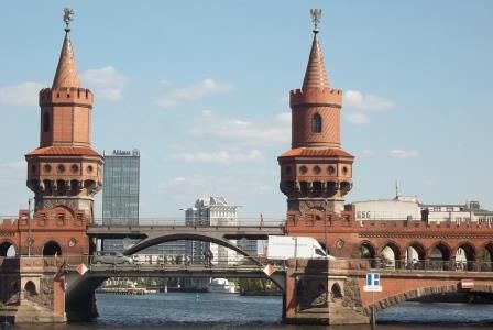 Photo 2 of the Bikemap route "Ab durch die Mitte an der Spree entlang"