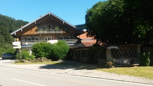 Hebe Bild 8 entlang der Bikemap-Route "M-Trudering - Tegernsee" hervor Hebe Bild 8 entlang der Bikemap-Route "M-Trudering - Tegernsee" hervor