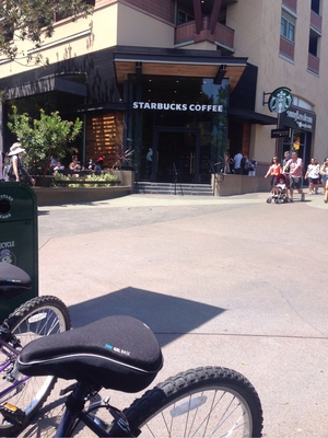 Hebe Bild 1 entlang der Bikemap-Route "ride through Anaheim" hervor