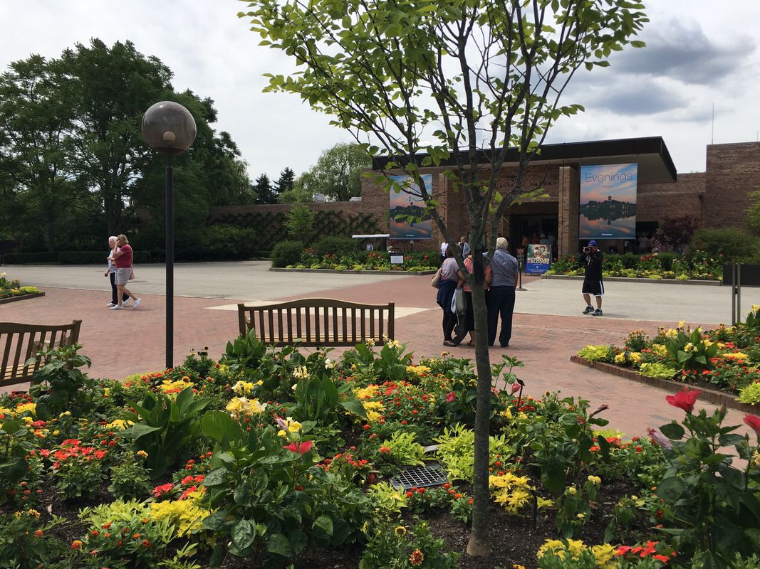 Home To Botanic Gardens