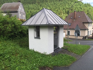 Hebe Bild 1 entlang der Bikemap-Route "Um Nordhalben Herum Mit dowhill-Anteil" hervor