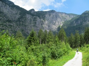 Hebe Bild 46 entlang der Bikemap-Route "2016 Summer Bike Tour" hervor