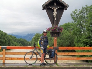 Hebe Bild 55 entlang der Bikemap-Route "2016 Summer Bike Tour" hervor