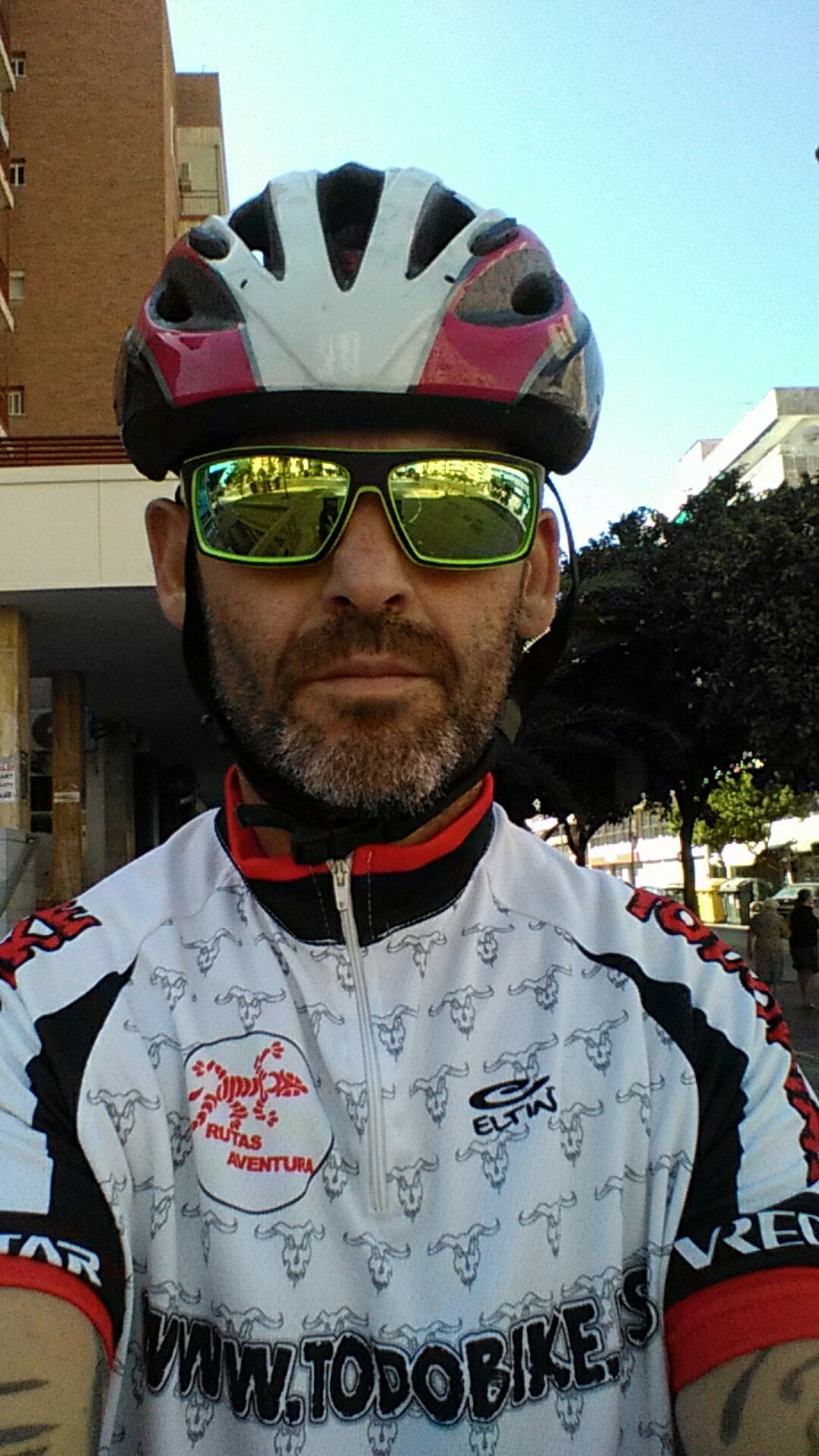 Quick bike tour through Jerez de la Fronterizo la semana de agosto del