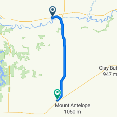 Long bike tour from Wolf Point to Circle