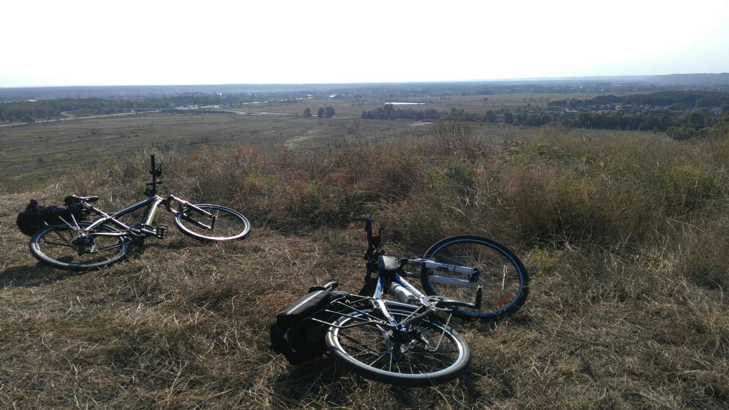 Holiday bike tour through Kyiv