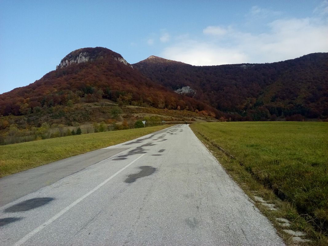 Zliechov-Čičmany-Rajecká Lesná