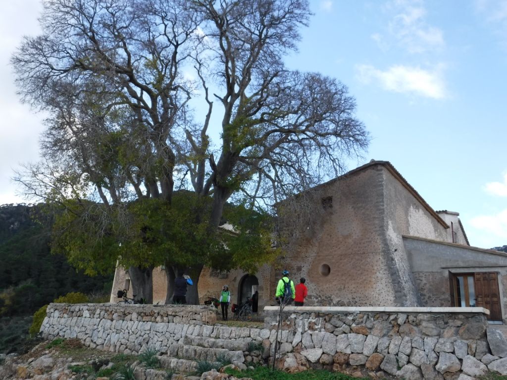 Mallorca: Palma-Establiments-Puigpunyent-sa Campaneta-Esporles-Establiments-Palma