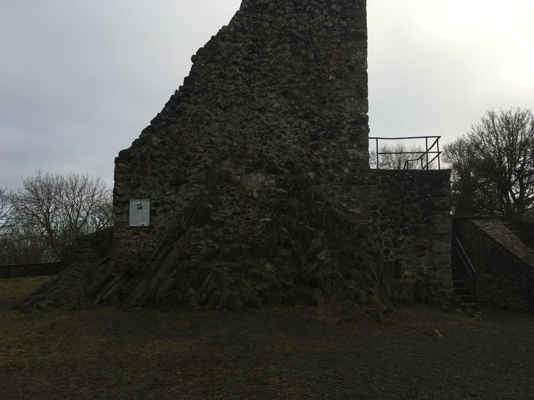 Haunetal Burgrunde 01