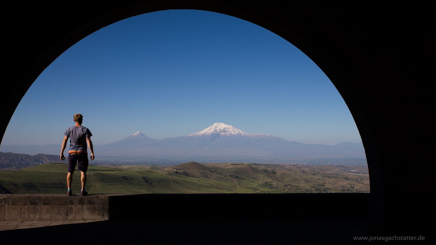 Across Armenia:   Georgian Border - Iranian Border