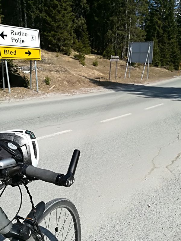 Čez Pokljuko na Bled