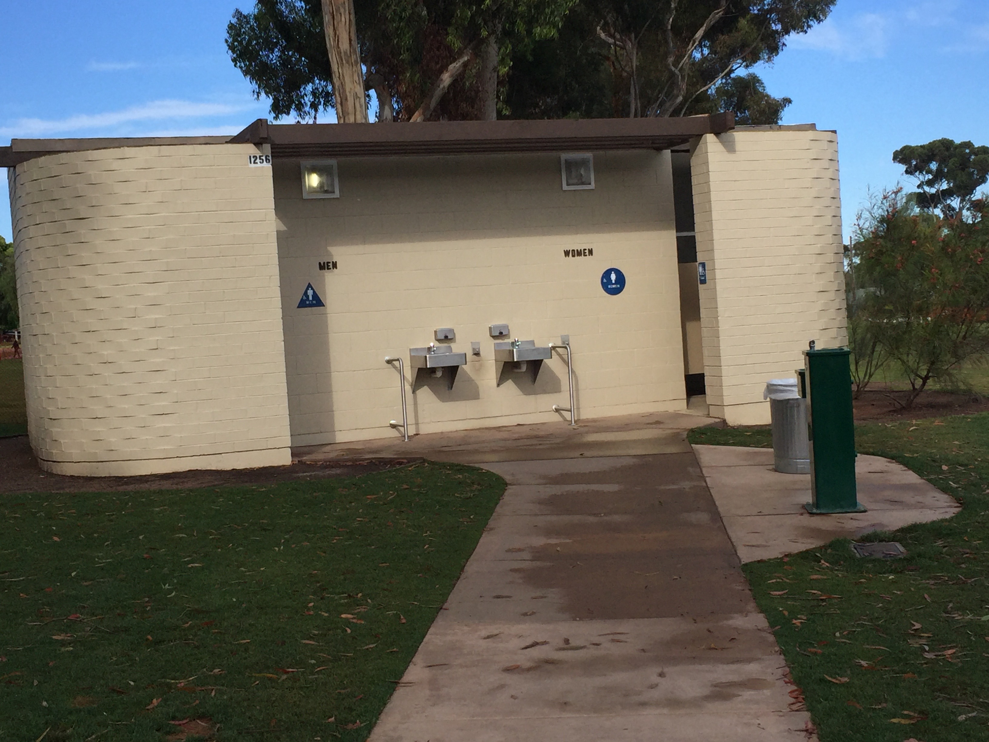 Hebe Bild 2 entlang der Bikemap-Route "The Inaugural Founding Fathers Slow Step Ride" hervor