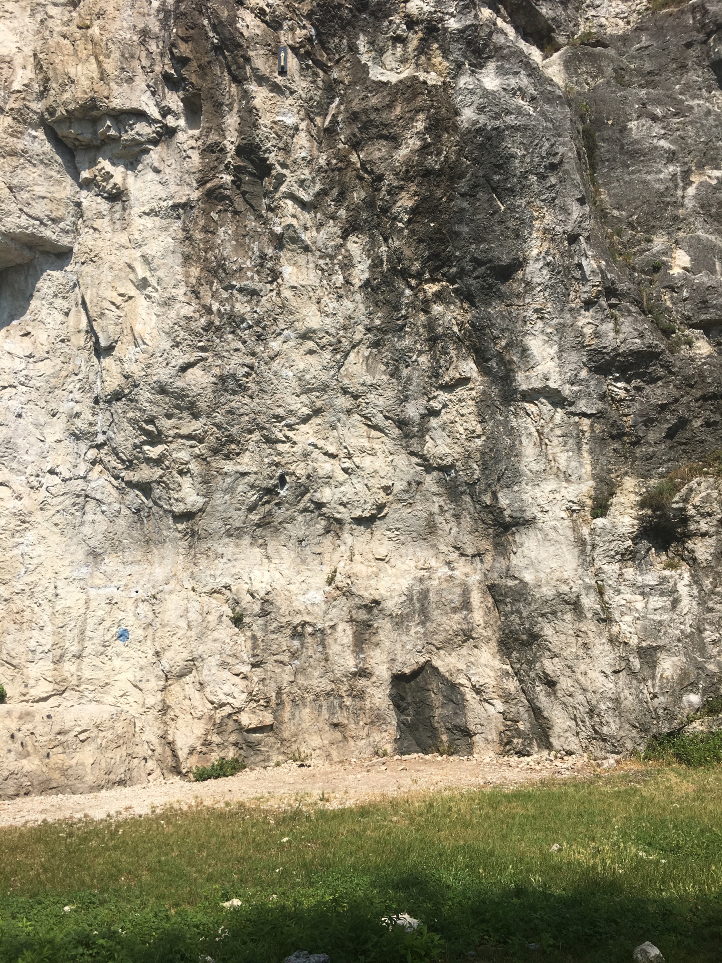 Hebe Bild 1 entlang der Bikemap-Route "ride from 22/06/17, 11:44" hervor