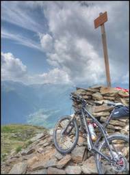 Hebe Bild 8 entlang der Bikemap-Route "Alpencross 2010 | Etappe 6" hervor