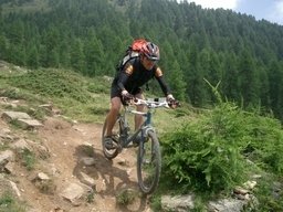 Hebe Bild 4 entlang der Bikemap-Route "Alpencross 2010 | Etappe 6" hervor