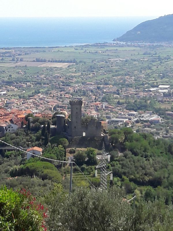 ride through Castelnuovo Magra