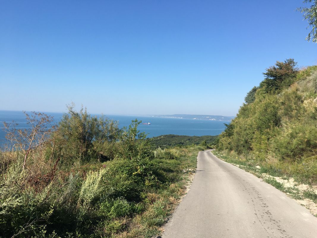 bike tour through Balchik