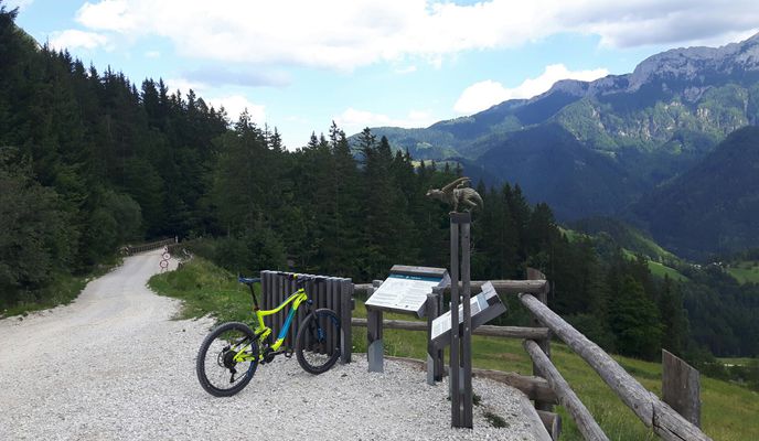 Foto 2 de la ruta de Bikemap "Solcavska panoramska cesta"
