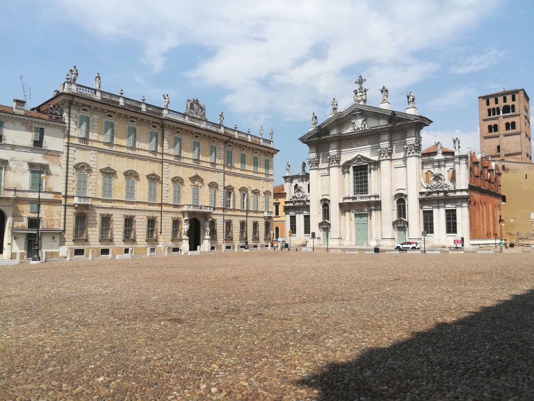 Long ride through Verona