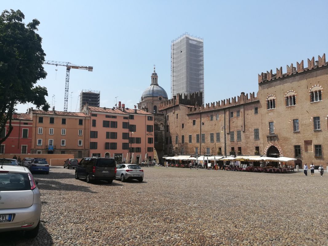 Long ride through Verona